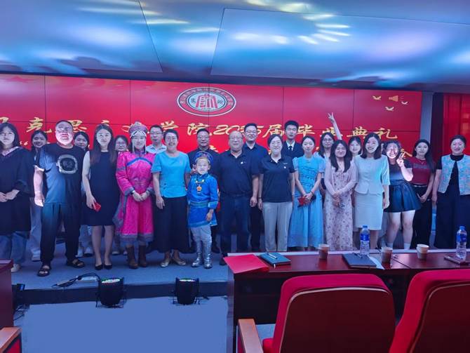 图示, 示意图
中度可信度描述已自动生成:ver1